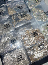 Load image into Gallery viewer, 1400pcs SS3-SS8 Glass Nail Rhinestones Gems
