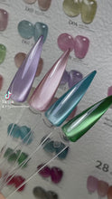 Load and play video in Gallery viewer, 28pcs Glass Ceramic Cat Eye Nail Gel Collection
