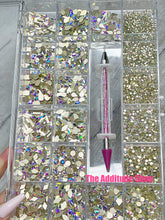 Load image into Gallery viewer, 1400 Combo High Quality Glass Nail Crystals Bling Box
