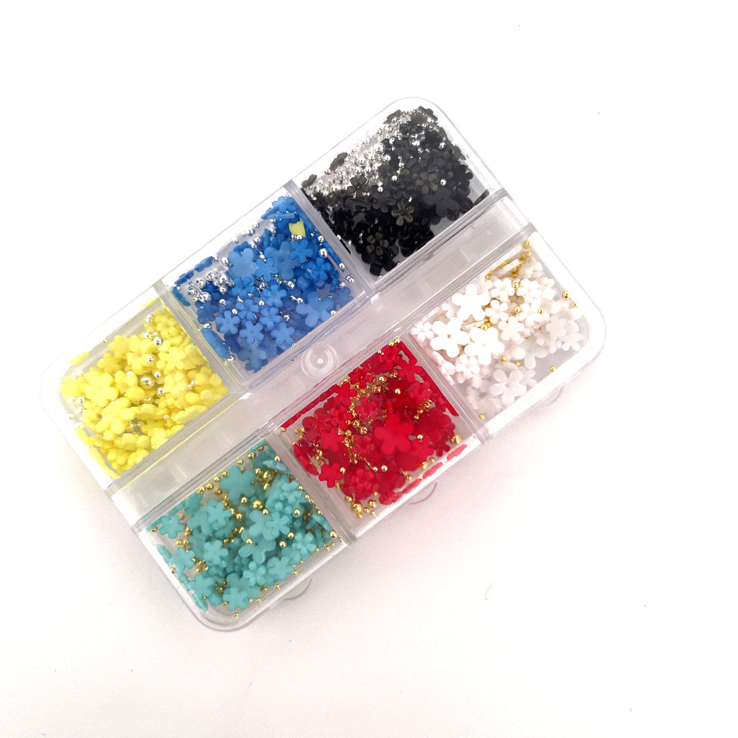 6 Grids Resin Flowers Nail Charms #2