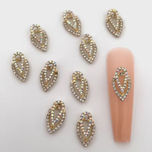 Load and play video in Gallery viewer, Double Raindrop With Rhinestones 3D Nail Charms (10 Pieces)
