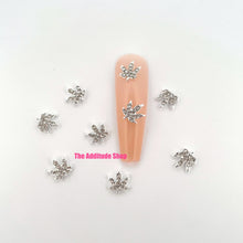 Load image into Gallery viewer, 10 pieces 420 Nail 3D Charms
