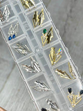 Load image into Gallery viewer, 24 PCS Triangle 3D Nail Rhinestone Charms
