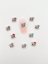 Load image into Gallery viewer, Rhinestones HK 3D Nail Charms (10 Pieces)

