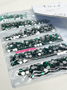 1,400 Pieces Nail Rhinestones Crystals (5 Colors)