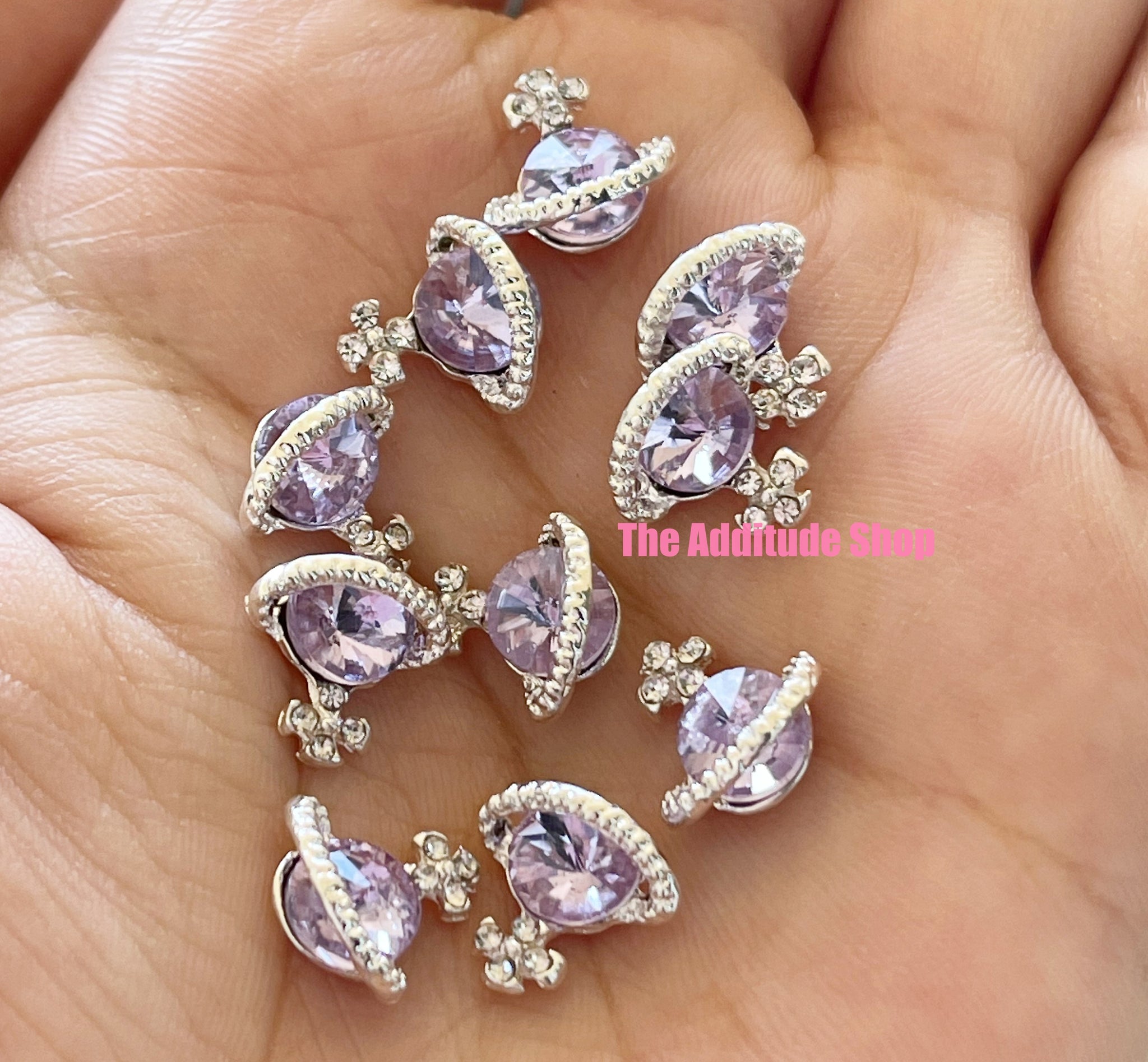 10 Pieces Heart Dangling Nail Charms – The Additude Shop