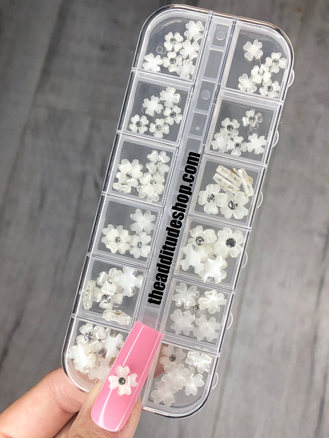 Resin White Daisy Flowers 3D Nail Charms