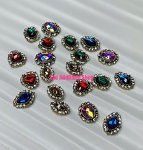 Load image into Gallery viewer, Retro 5 Designs Nail Charms (20 Pieces)

