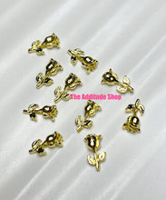Load image into Gallery viewer, Short Gold Roses 3D Charms Nail-10 Pieces
