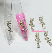 Load image into Gallery viewer, Dangling Y Gold Zircon 3D Nail Charms (5 Pieces)
